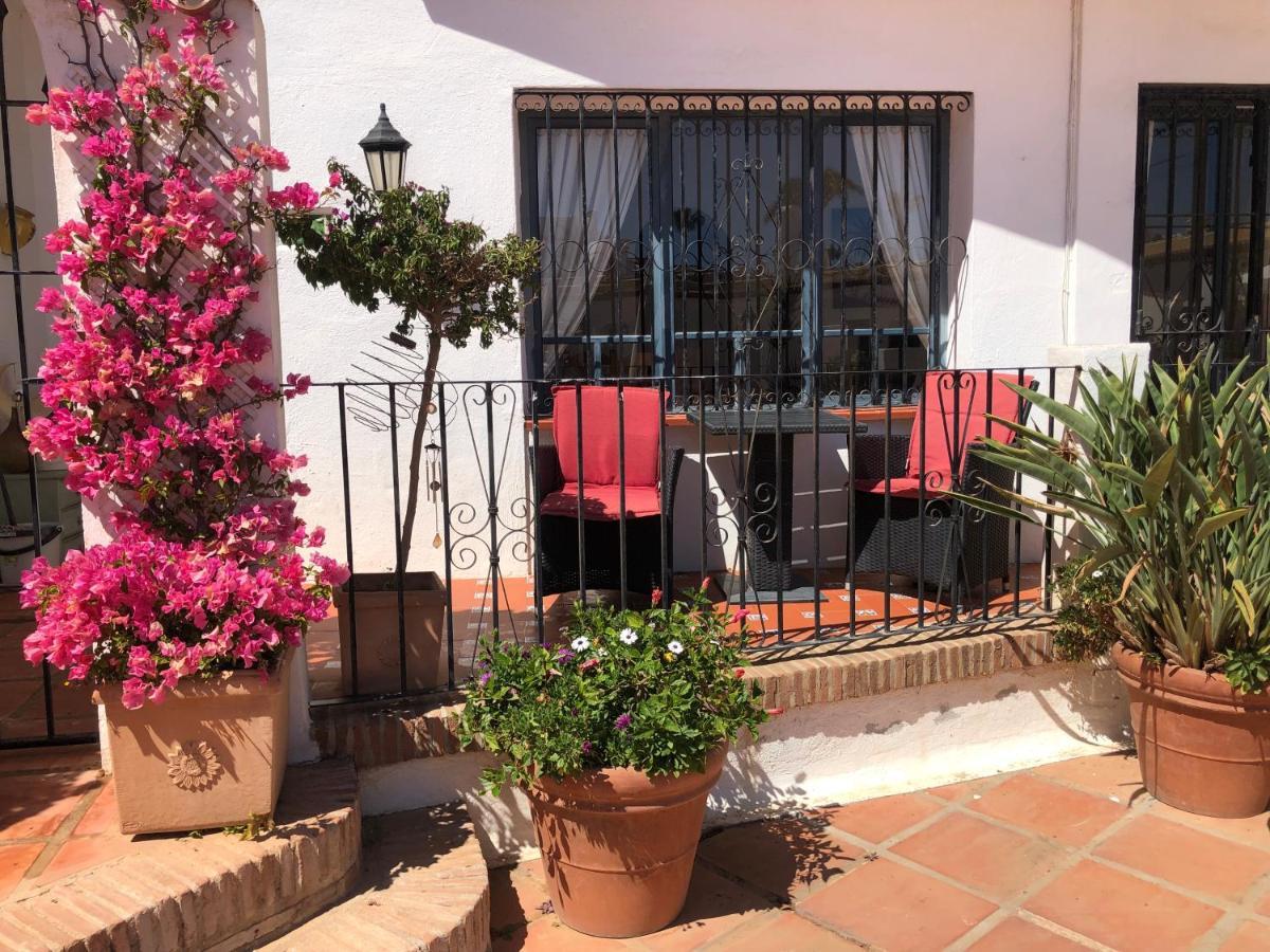 Charming 2 Bed Apartment Next To Cabopino Beach, Spain Marbella Exterior foto